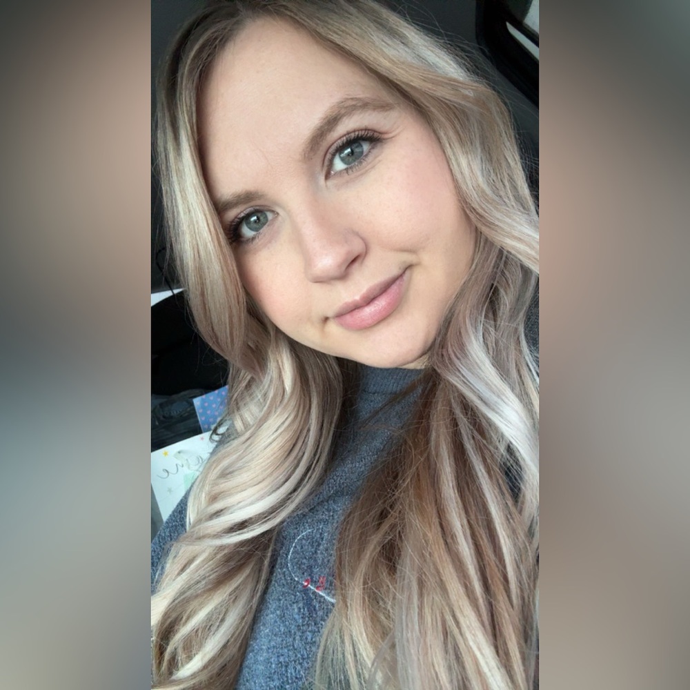 Meet your Posher, Kendra